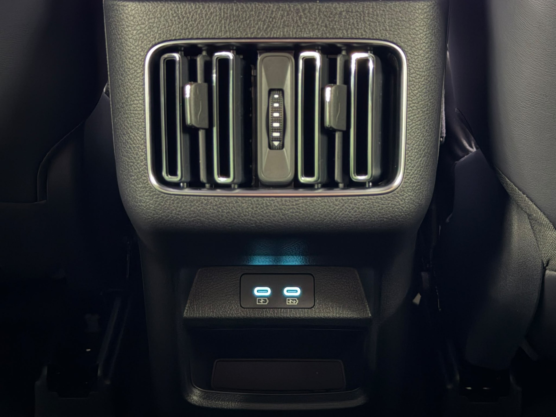 BYD Seal U DM-i Boost-image-17
