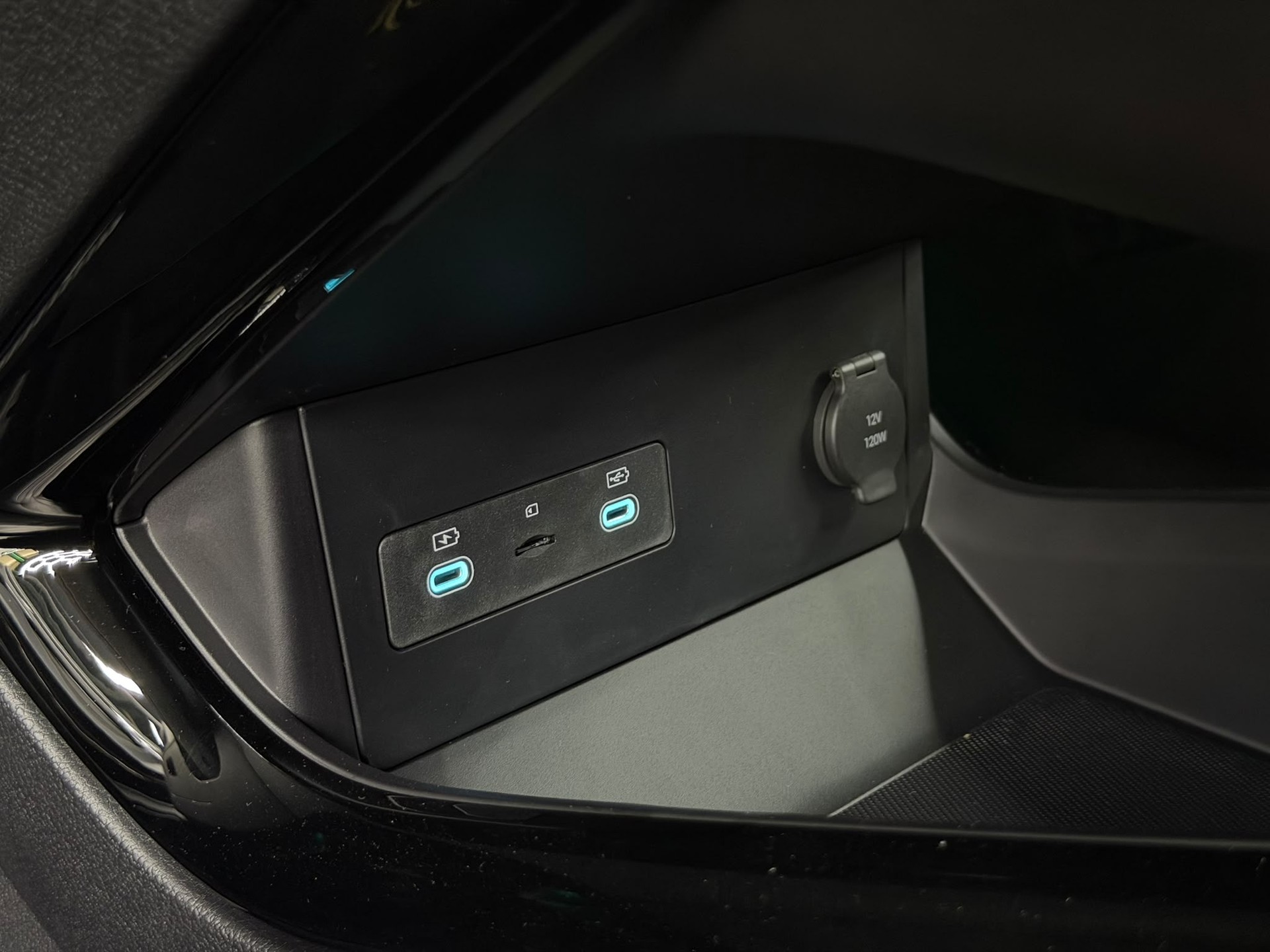 BYD Seal U DM-i Boost-image-30
