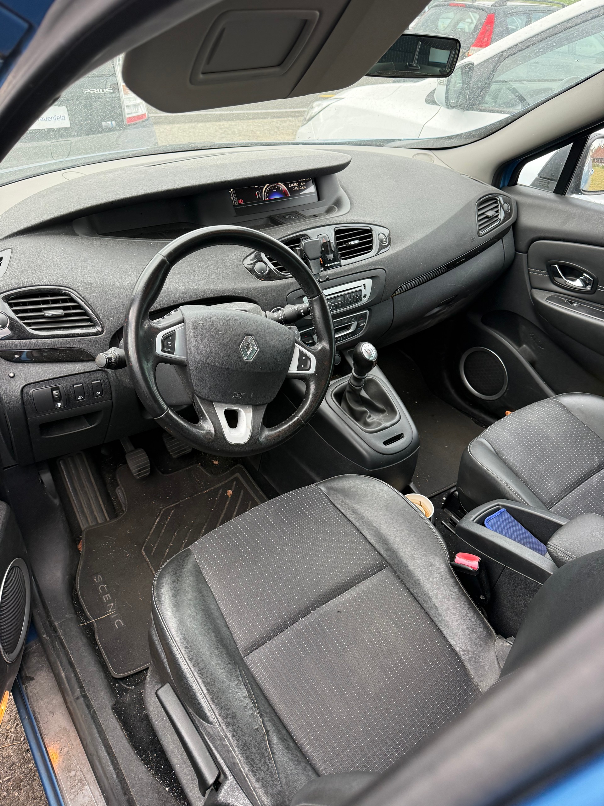 RENAULT Scénic 1.2 16V Turbo Dynamique-image-6