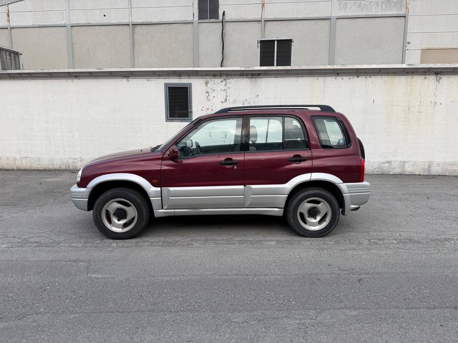 SUZUKI Grand Vitara 2.5 24V-image-3