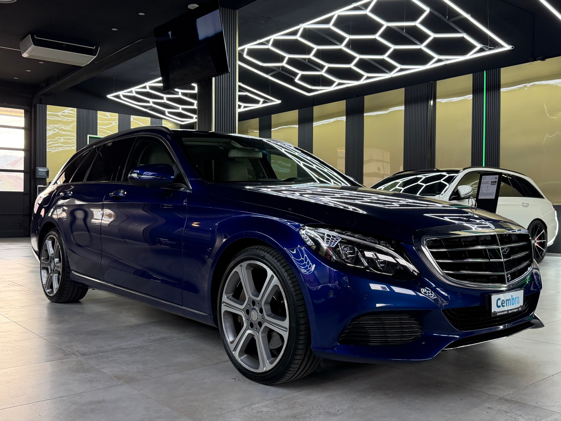 MERCEDES-BENZ C 400 Exclusive 4Matic 7G-Tronic-image-2