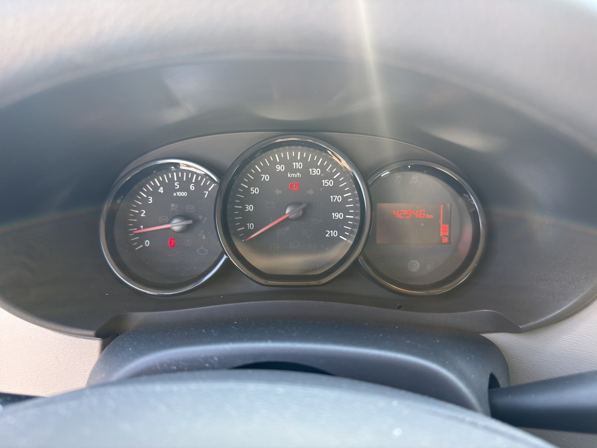 DACIA Dokker Van TCe 115 S&S Ambiance+-image-9