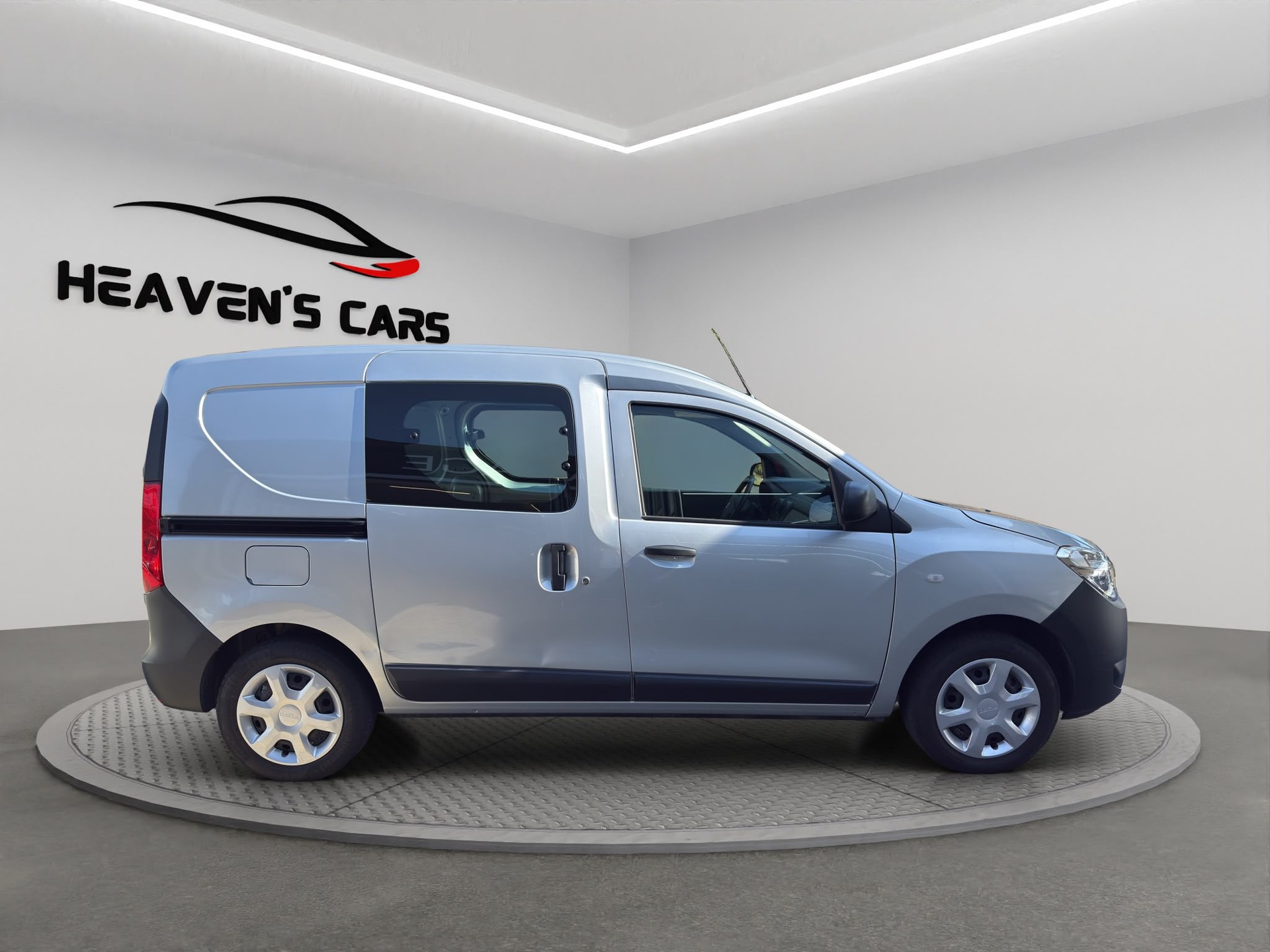 DACIA Dokker Van TCe 115 S&S Ambiance+-image-1