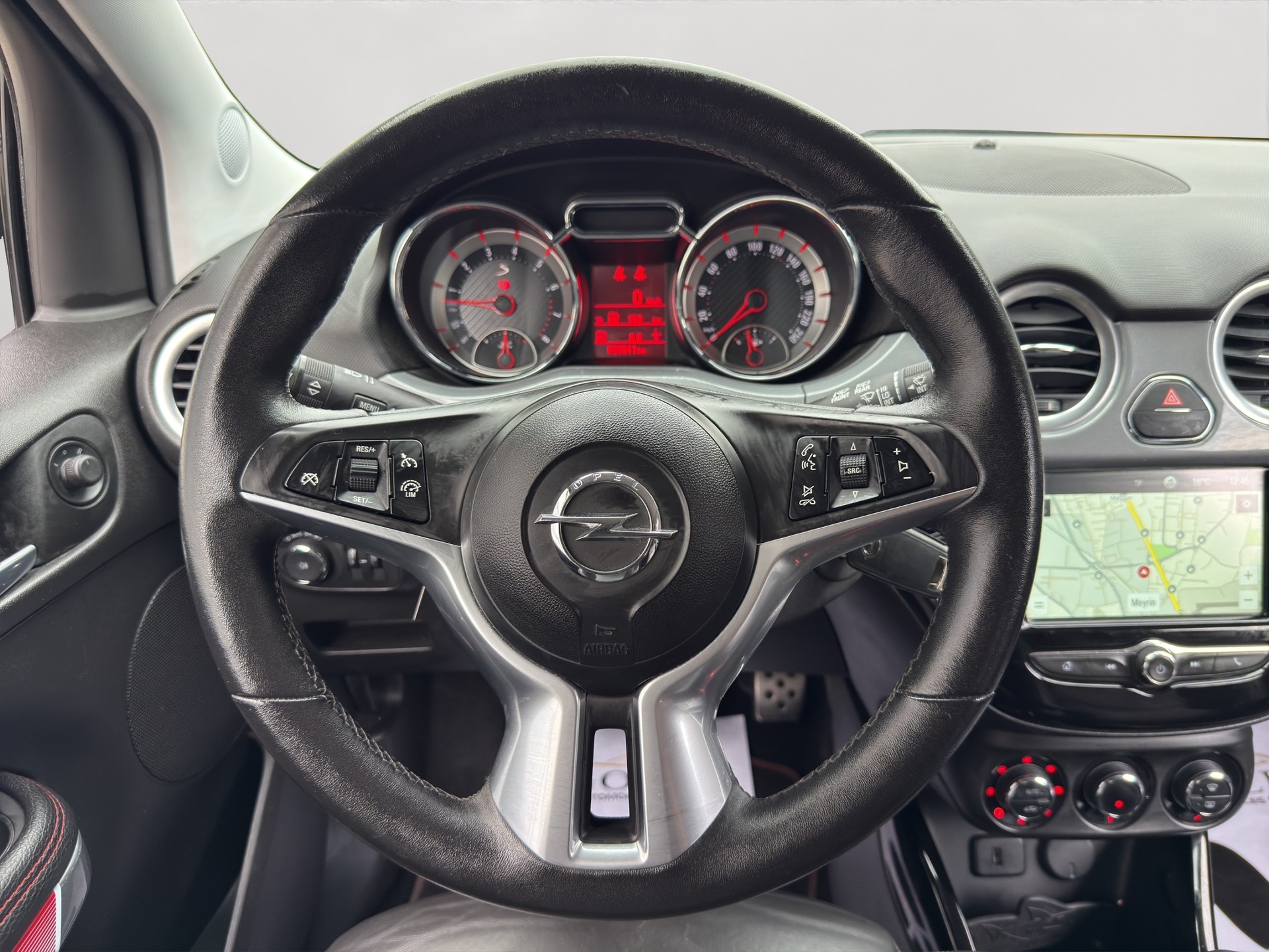 OPEL Adam 1.4 Turbo ROCKS S-image-7