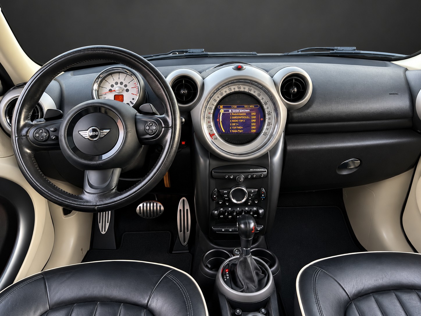 MINI Countryman Cooper S ALL4 Steptronic mit 184 PS-image-10