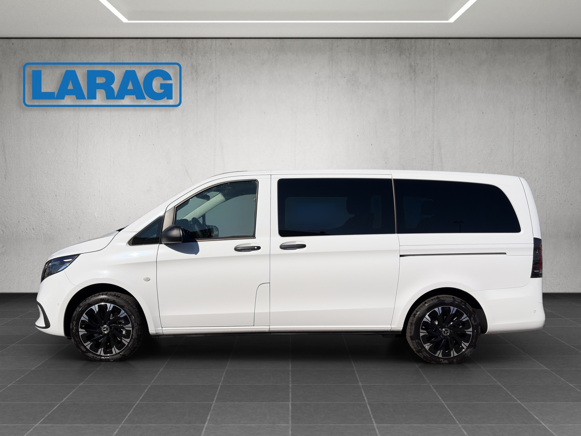 MERCEDES-BENZ Vito 116 CDI Tourer Select L FAMILY 4X4-image-1