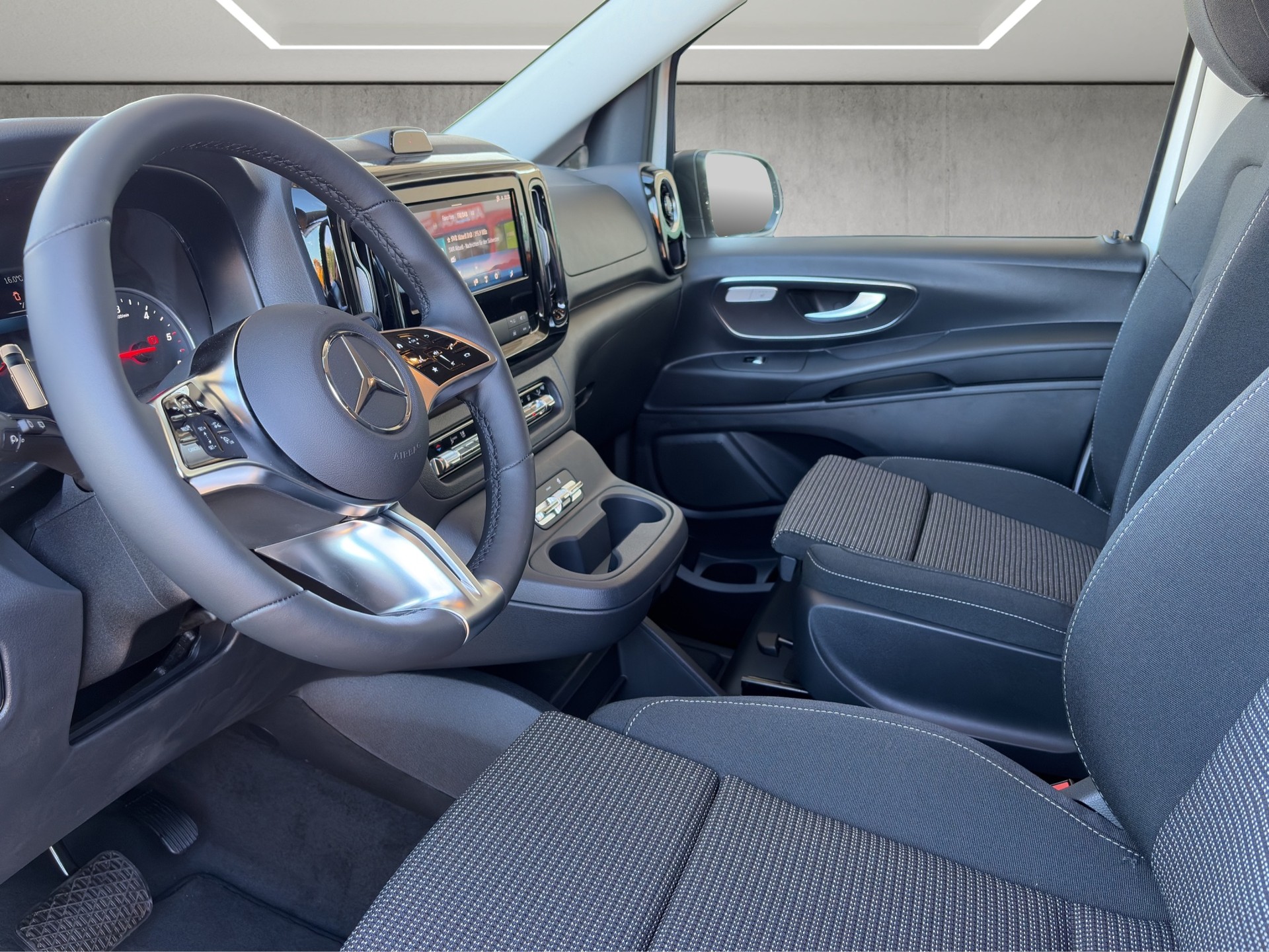 MERCEDES-BENZ Vito 116 CDI Tourer Select L FAMILY 4X4-image-6