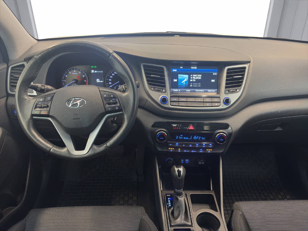 HYUNDAI Tucson 1.6 T-GDi Plena 4WD-image-4