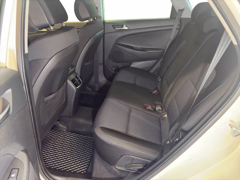 HYUNDAI Tucson 1.6 T-GDi Plena 4WD-image-10