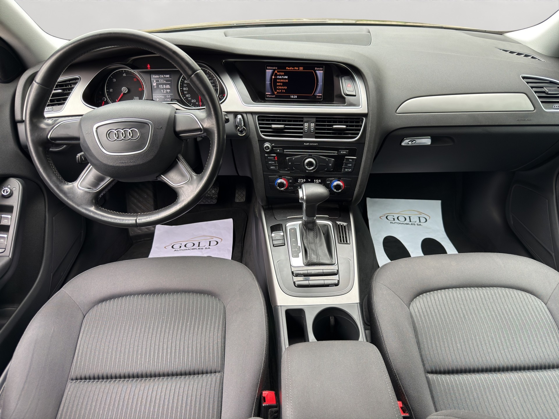 AUDI A4 Avant 2.0 TDI multitronic-image-2