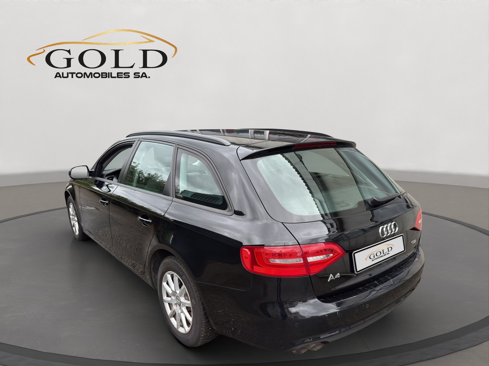 AUDI A4 Avant 2.0 TDI multitronic-image-9