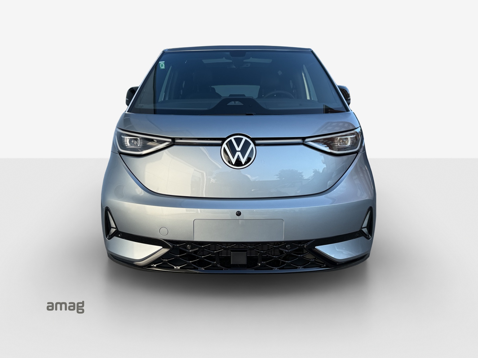 VW ID.Buzz LWB GTX 4 Motion-image-6