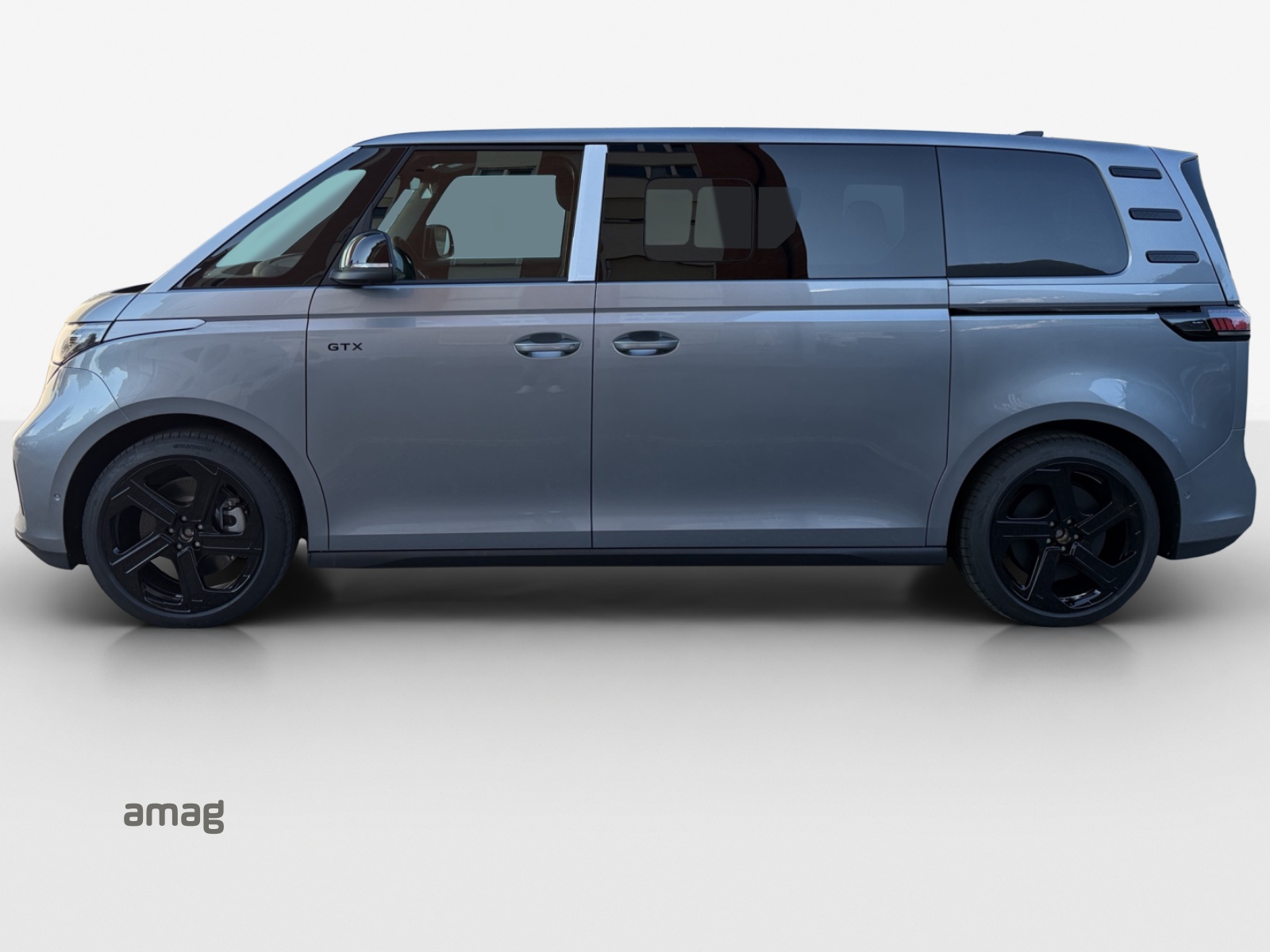 VW ID.Buzz LWB GTX 4 Motion-image-1