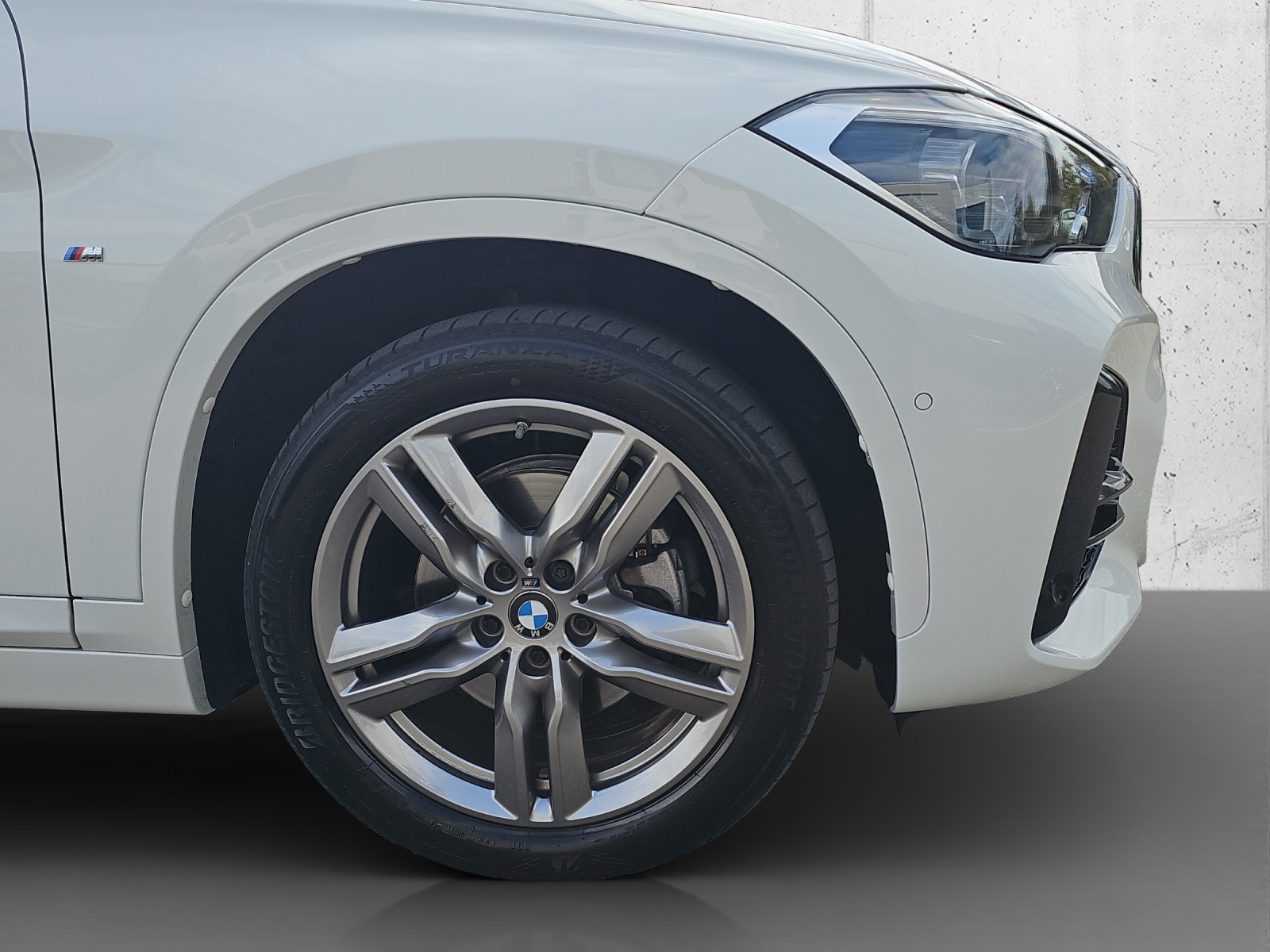 BMW X1 xDrive 18d M Sport-image-8