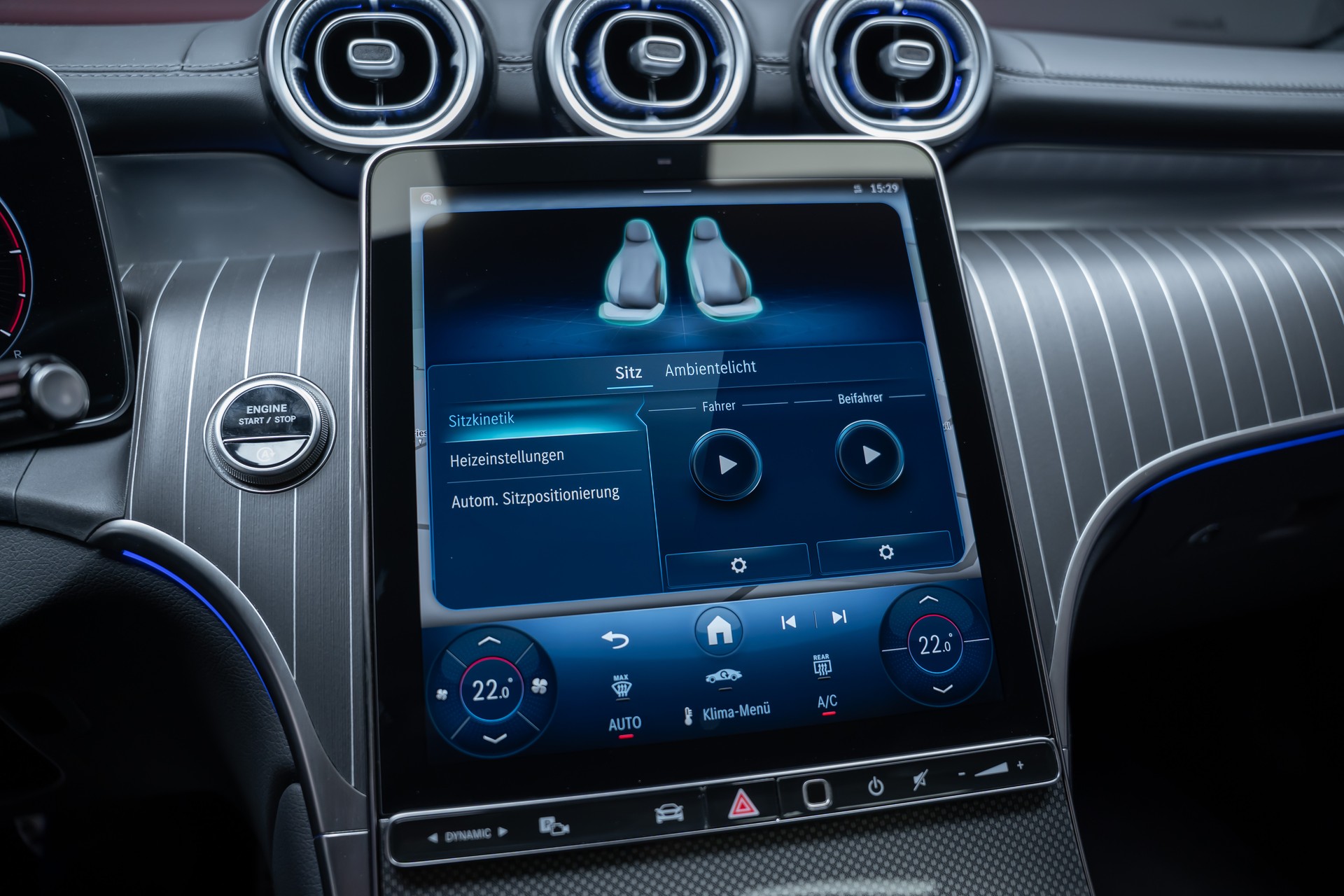 MERCEDES-BENZ GLC 220 d AMG Line 4matic Coupé / Panorama / 360°Kamera / AHK-image-33
