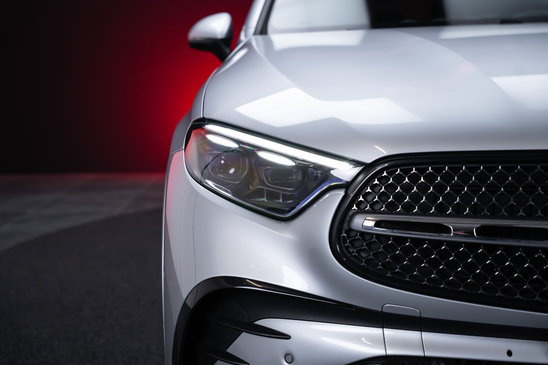 MERCEDES-BENZ GLC 220 d AMG Line 4matic Coupé / Panorama / 360°Kamera / AHK-image-35