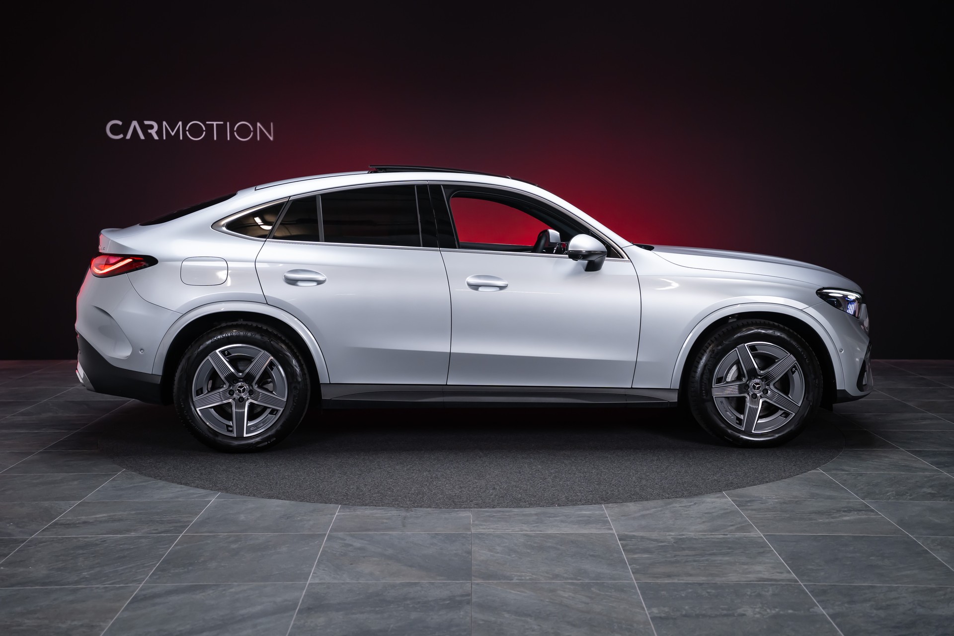 MERCEDES-BENZ GLC 220 d AMG Line 4matic Coupé / Panorama / 360°Kamera / AHK-showroom-element-3