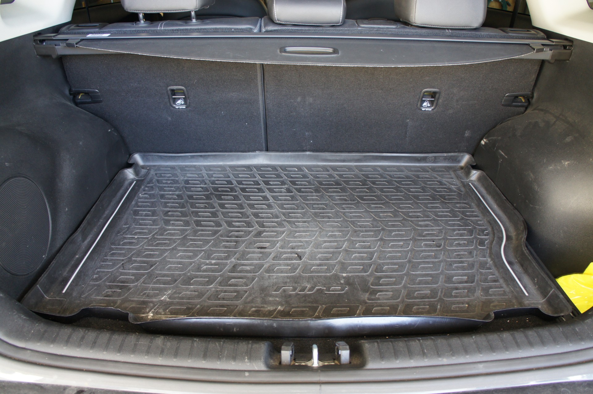 KIA Niro 1.6GDi Hybrid Style DCT-image-13