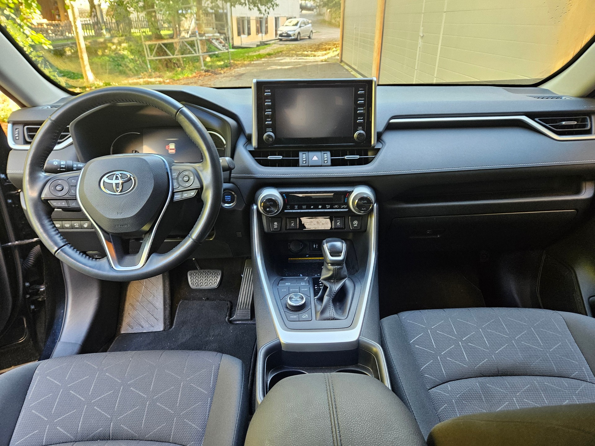 TOYOTA RAV-4 2.0 Trend Multidrive S 4WD hagelschaden dégats de grele-image-3