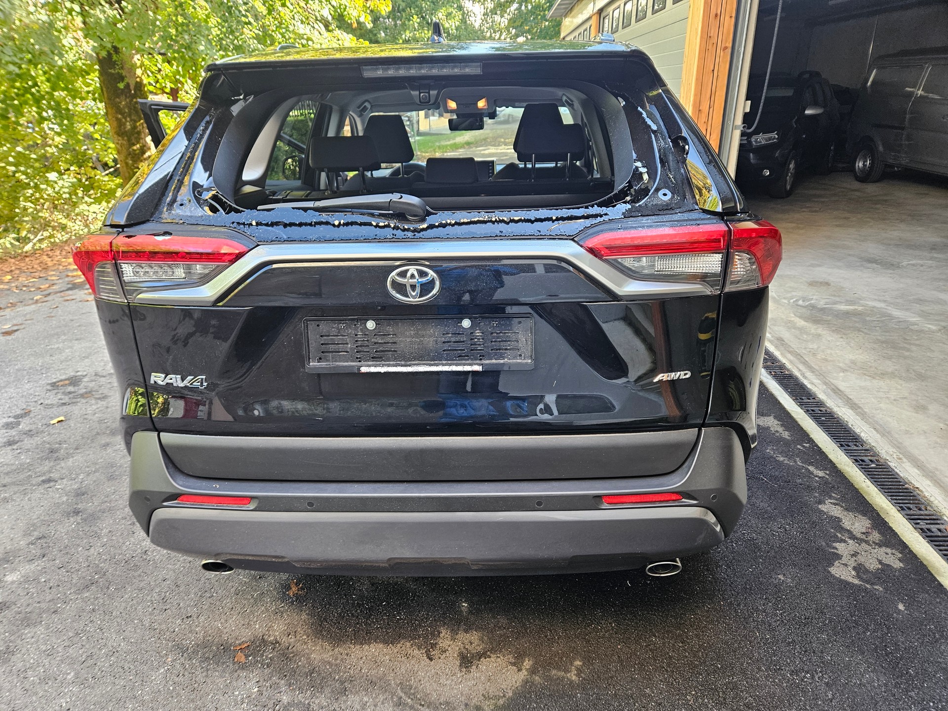 TOYOTA RAV-4 2.0 Trend Multidrive S 4WD hagelschaden dégats de grele-image-4