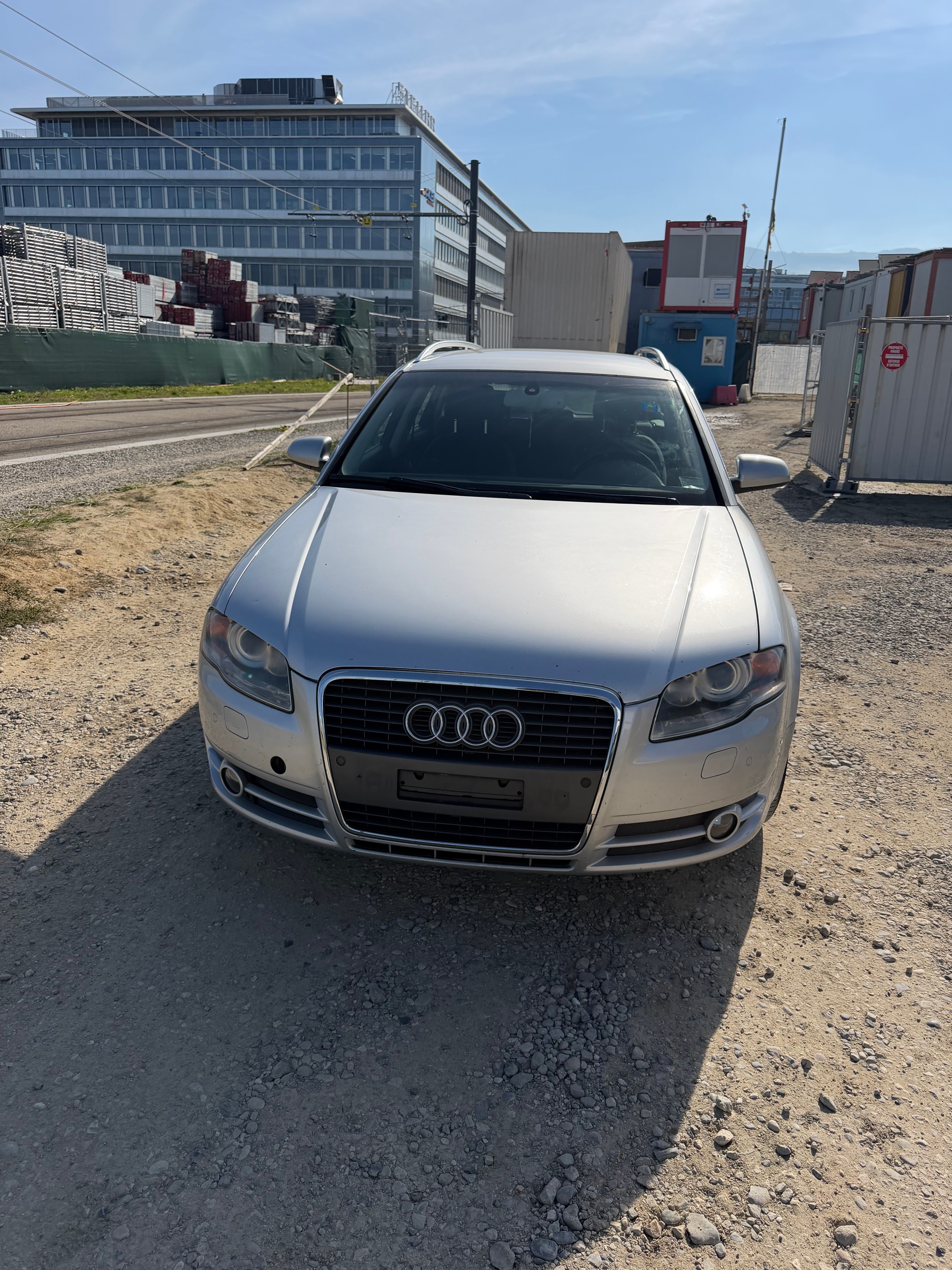 AUDI A4 Avant 3.2 FSI quattro-image-0