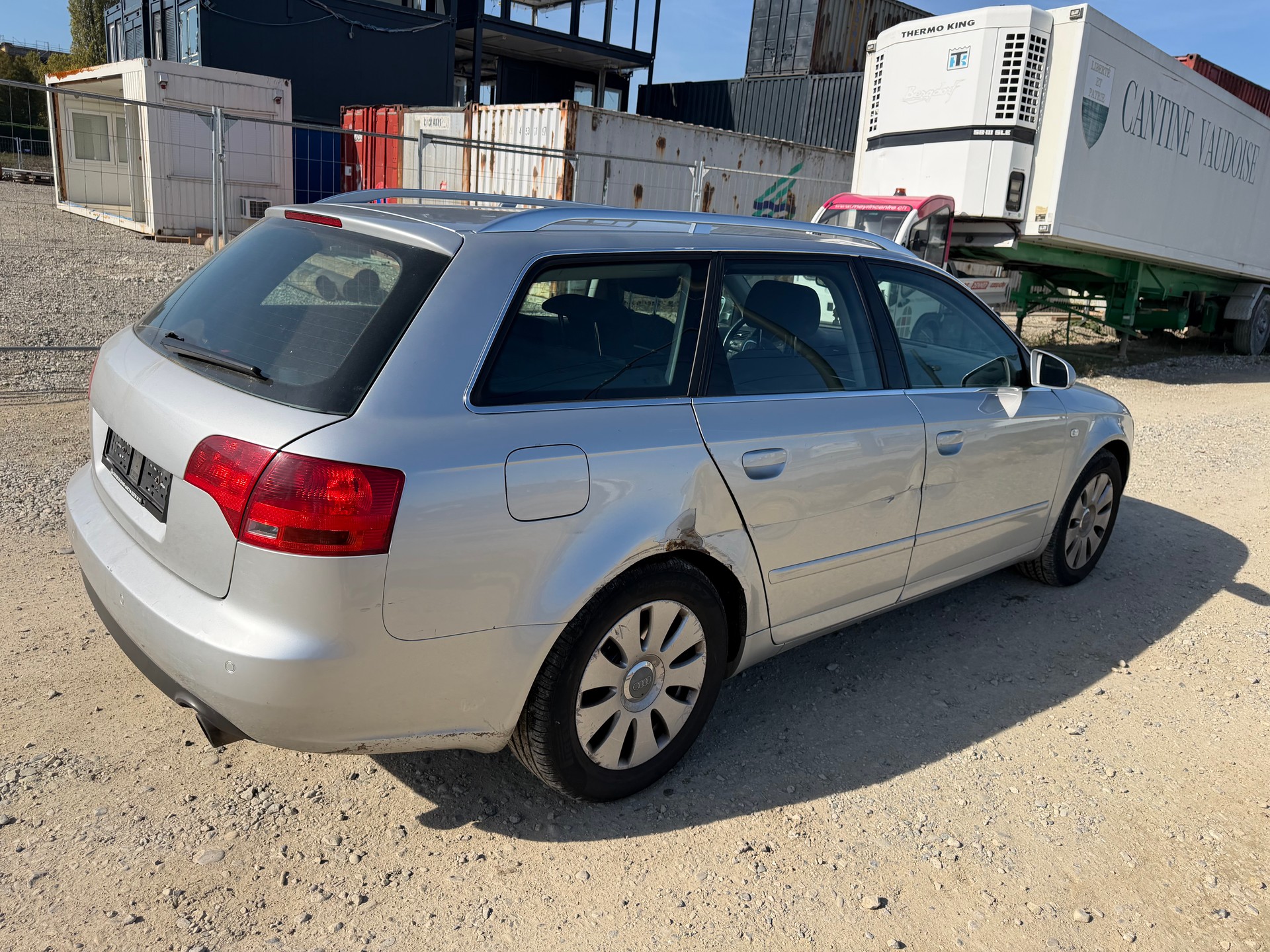 AUDI A4 Avant 3.2 FSI quattro-image-10