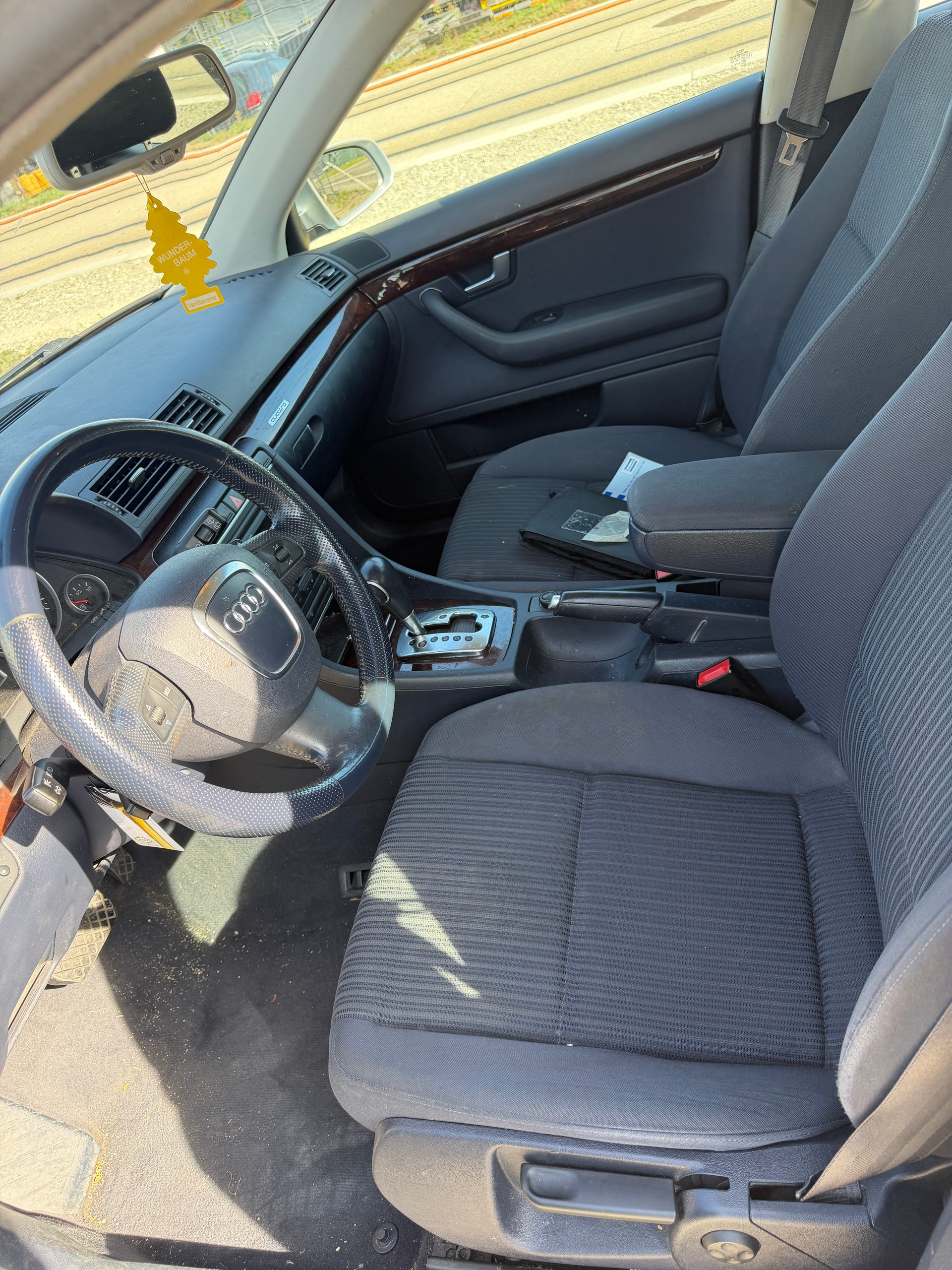 AUDI A4 Avant 3.2 FSI quattro-image-15