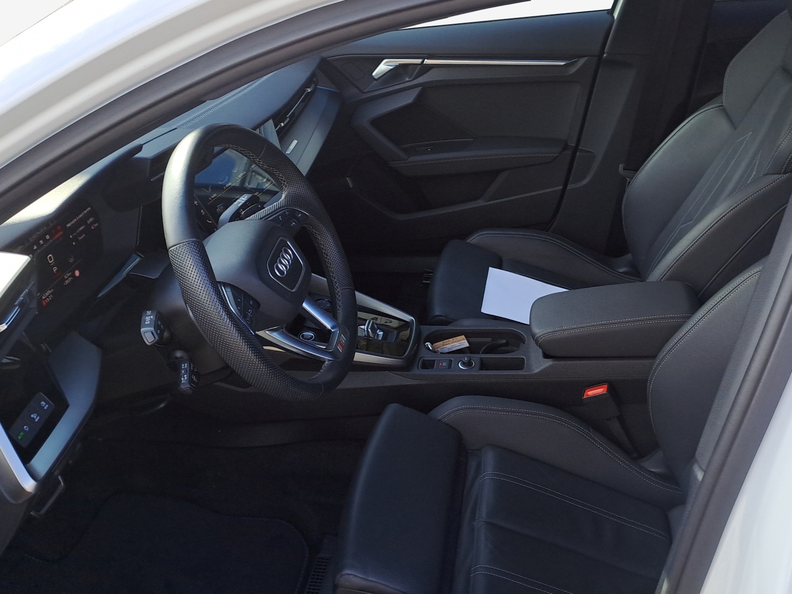 AUDI A3 Sportback 35 TFSI S line Attraction S-tronic-image-7