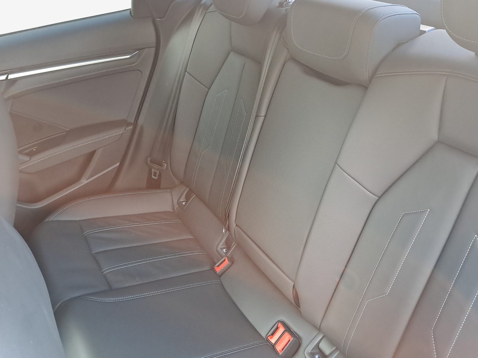 AUDI A3 Sportback 35 TFSI S line Attraction S-tronic-image-11