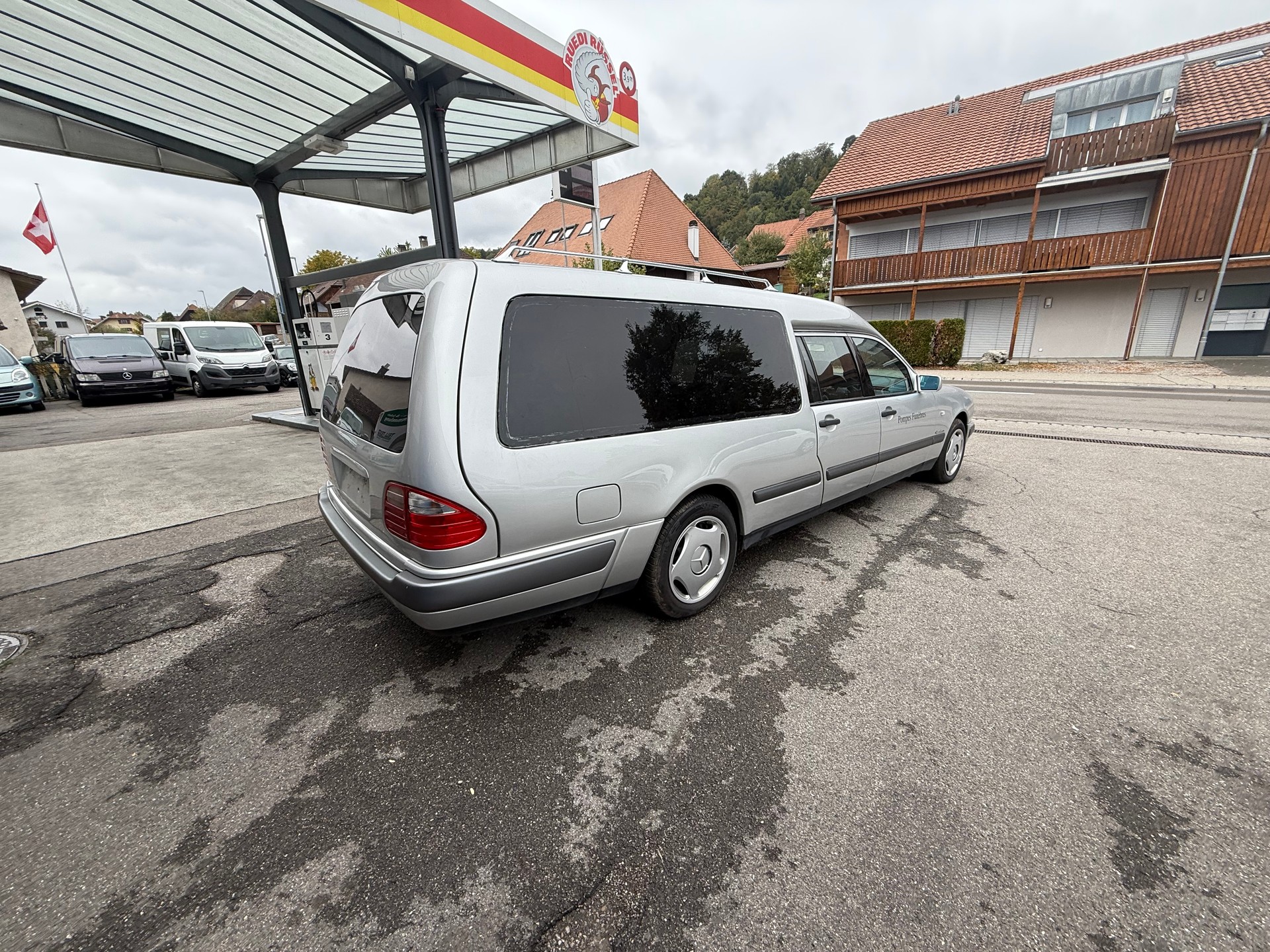 MERCEDES-BENZ E 280 Classic-image-2