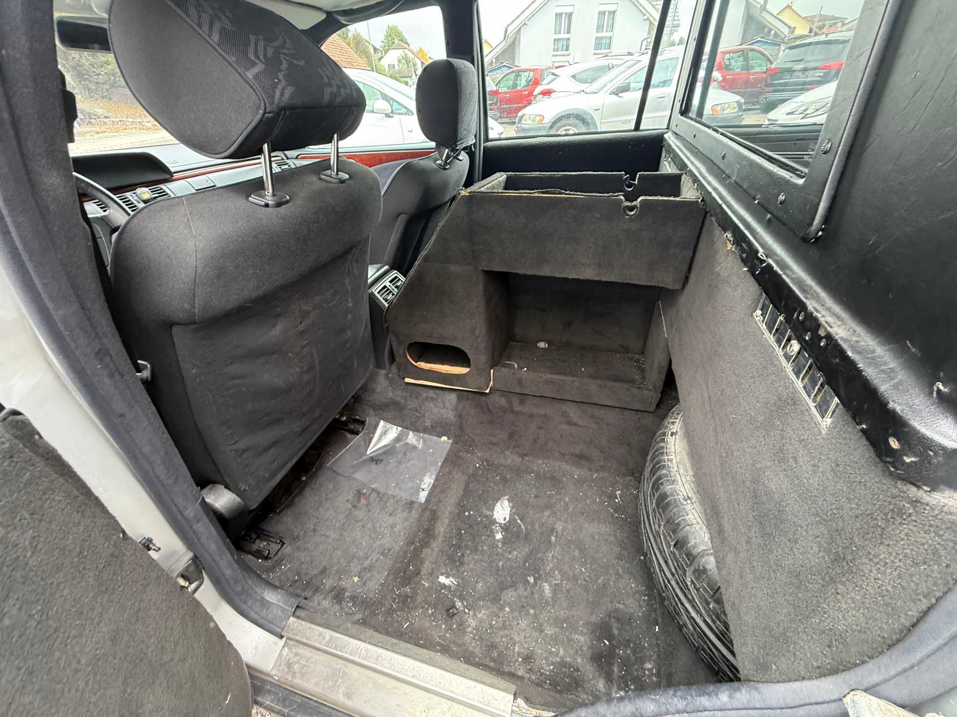 MERCEDES-BENZ E 280 Classic-image-7