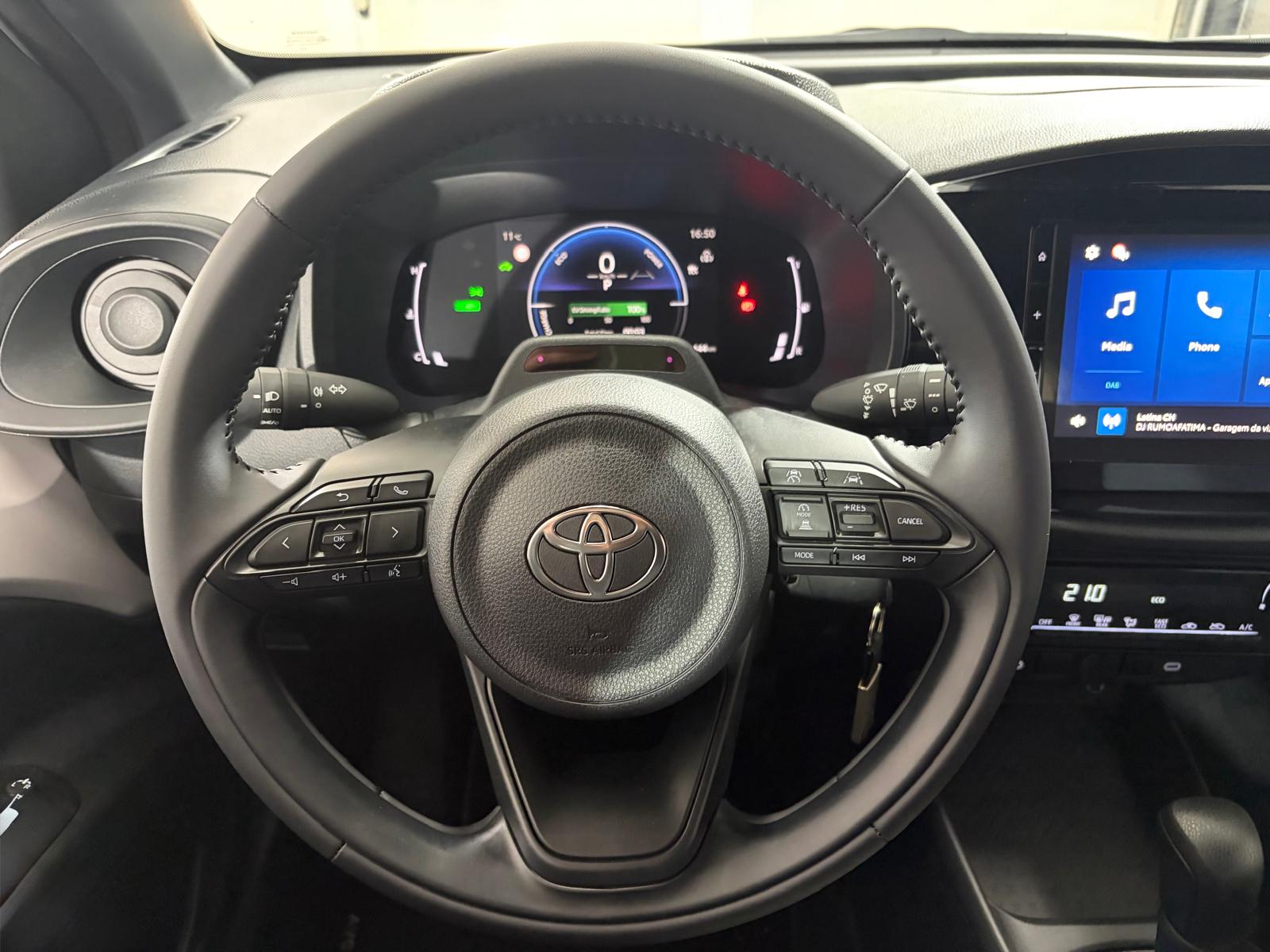 TOYOTA Aygo X 1.5 VVT-I-HSD Trend-image-11