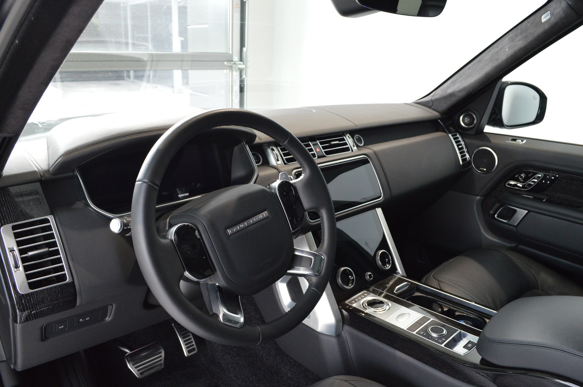 LAND ROVER Range Rover 5.0 V8 S/C AB Automatic-image-4