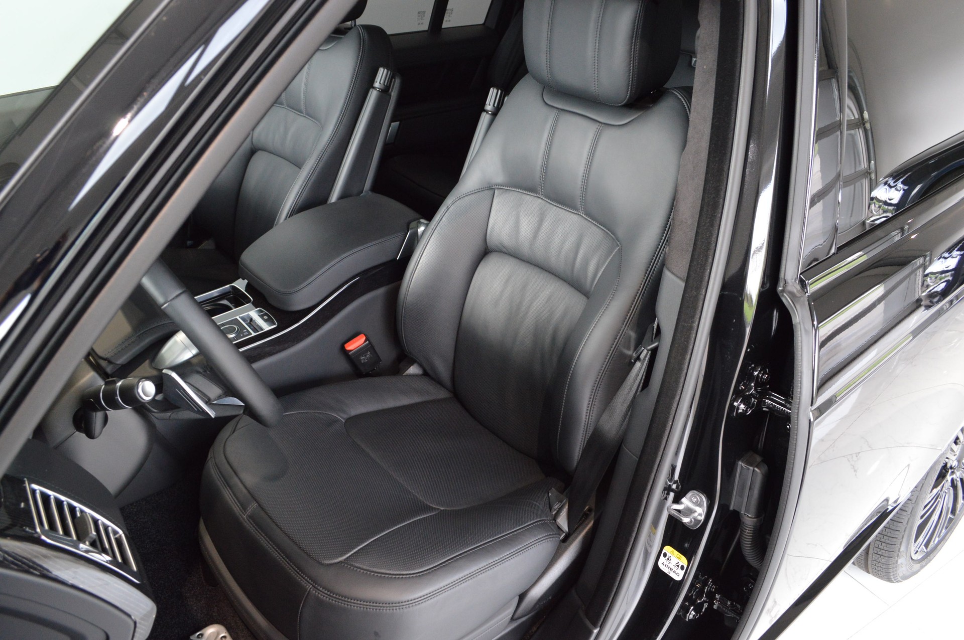 LAND ROVER Range Rover 5.0 V8 S/C AB Automatic-image-5