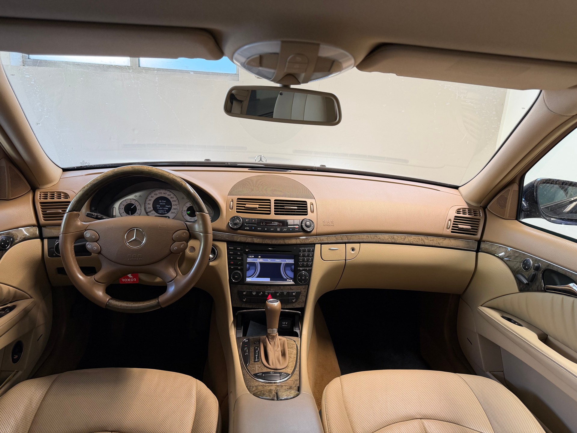 MERCEDES-BENZ E 500 Avantgarde 4Matic Automatic-image-5
