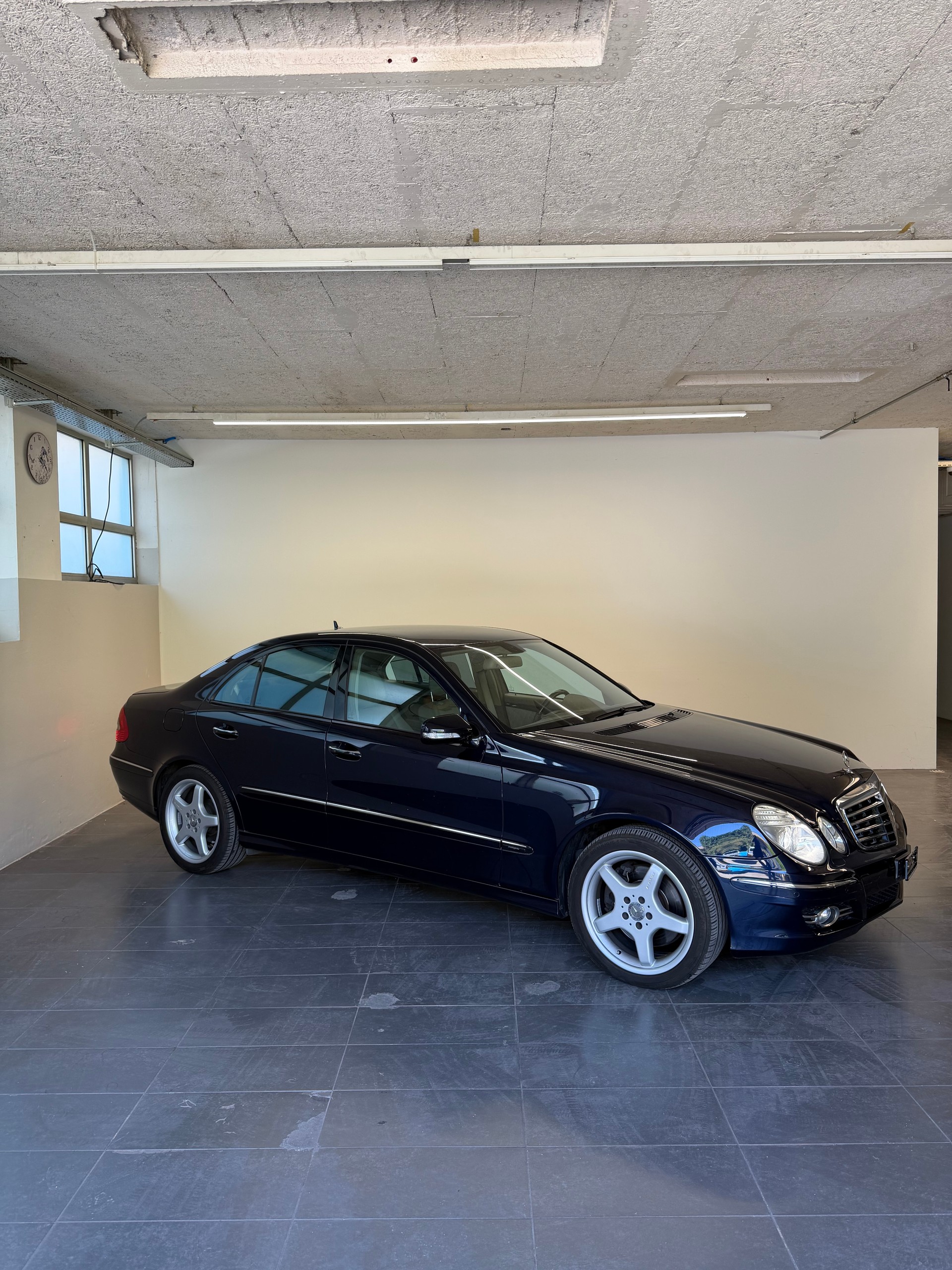 MERCEDES-BENZ E 500 Avantgarde 4Matic Automatic