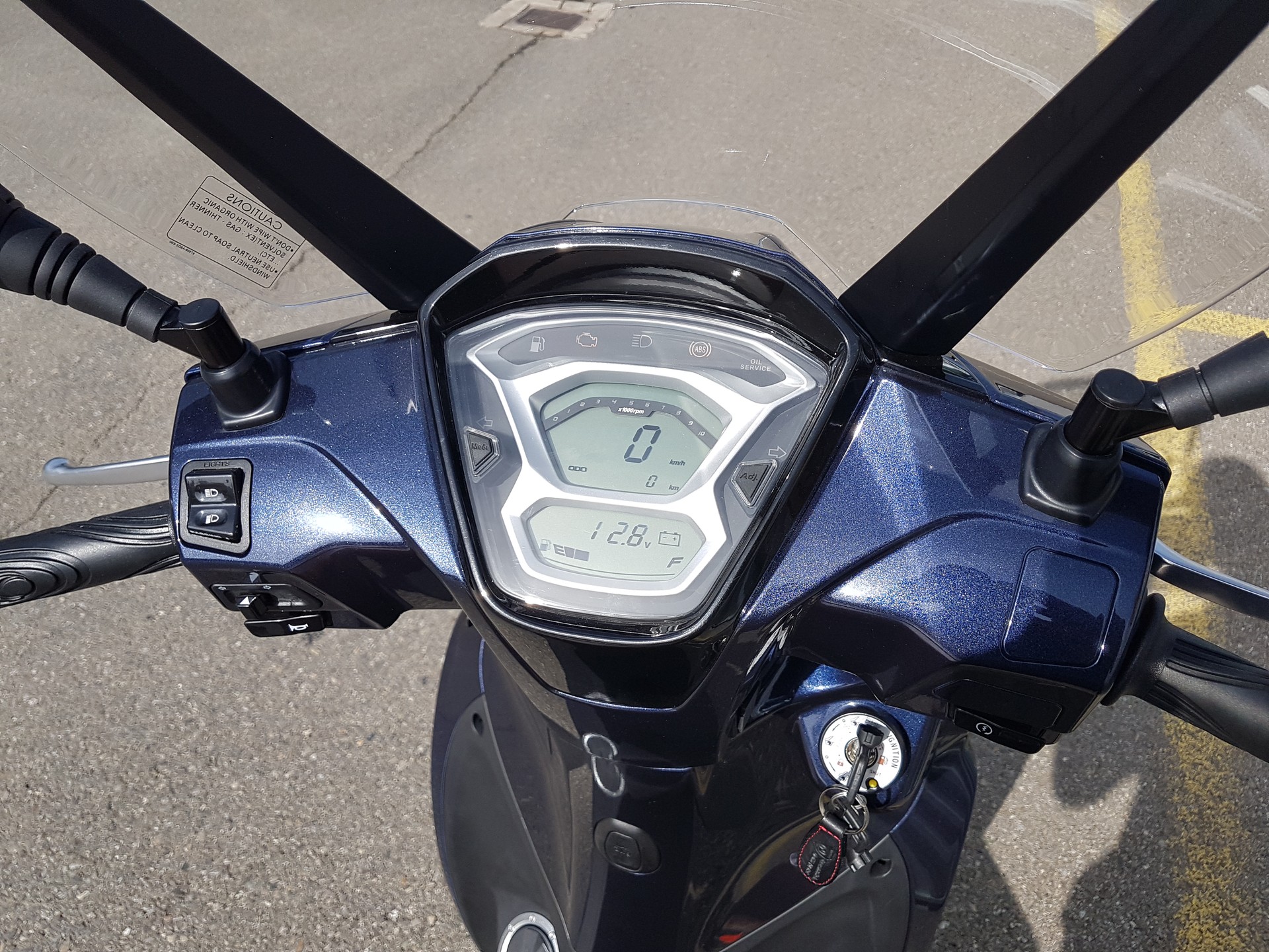 KYMCO People S 125i ABS Topcase/Windschild-image-8