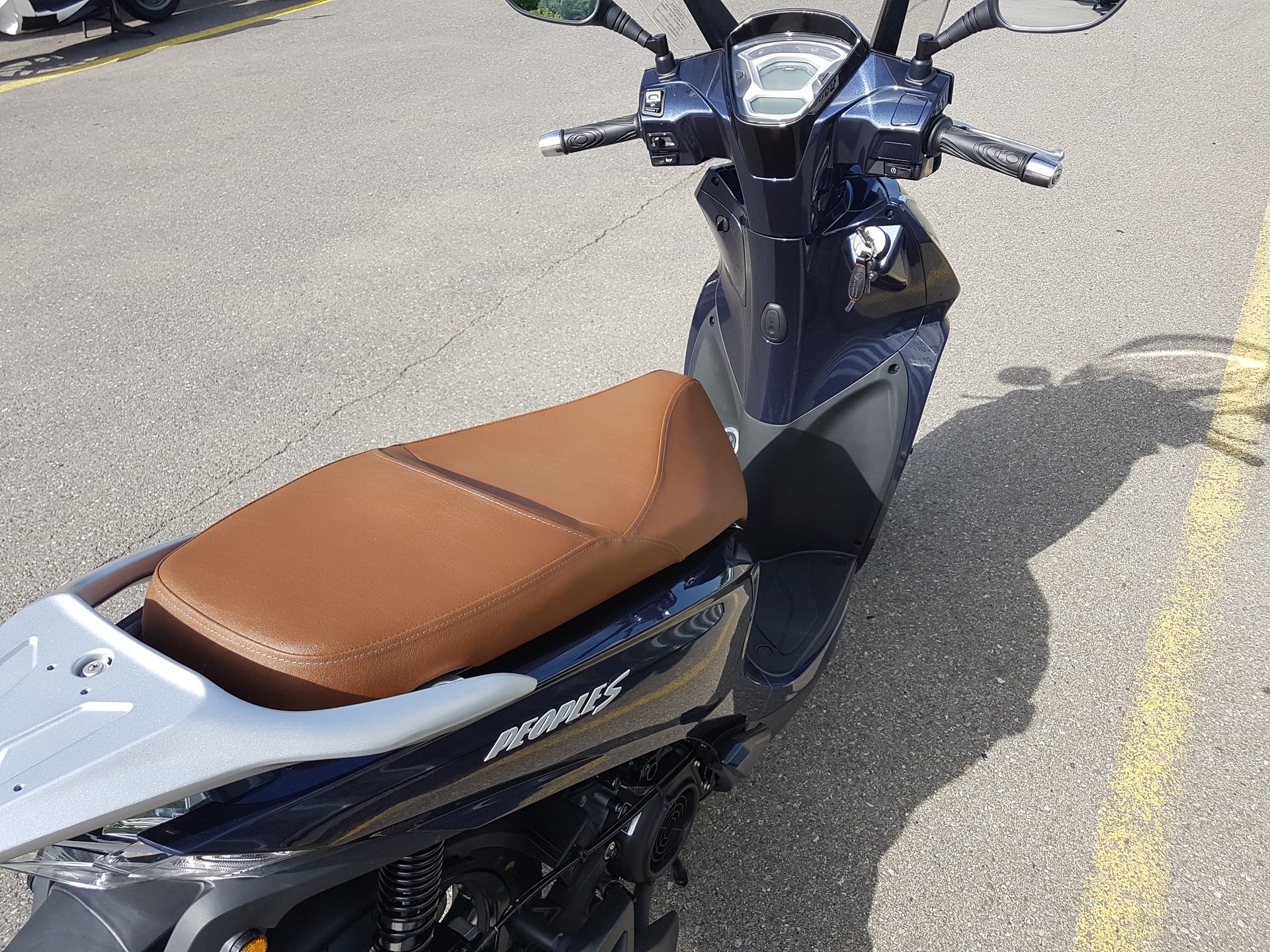 KYMCO People S 125i ABS Topcase/Windschild-image-7