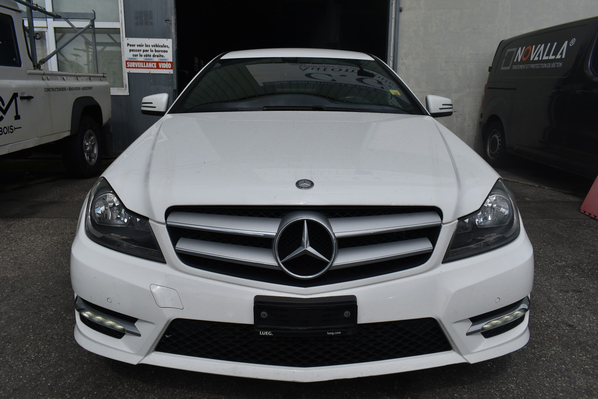 MERCEDES-BENZ C 180 Coupé 7G-Tronic-image-4
