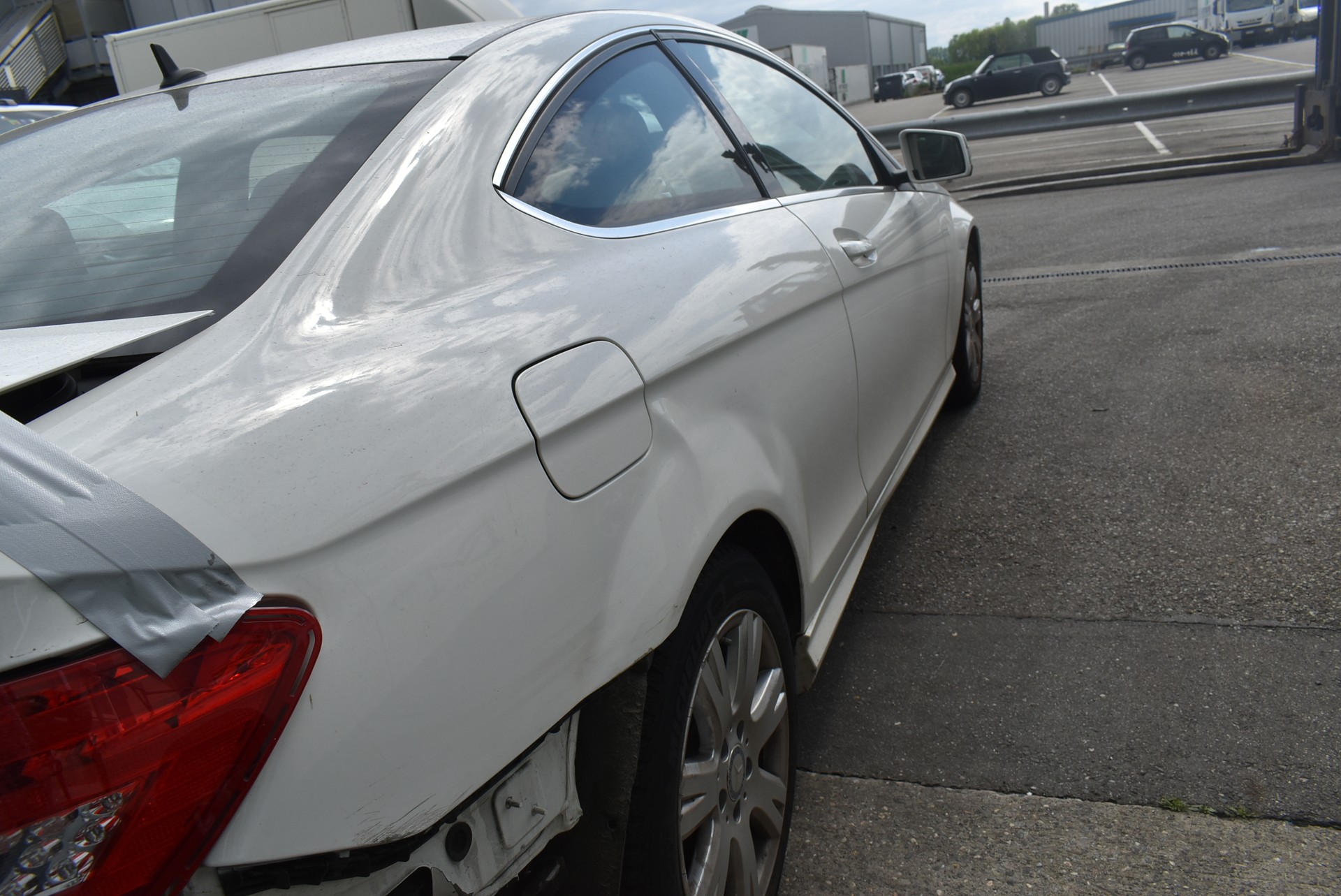 MERCEDES-BENZ C 180 Coupé 7G-Tronic-image-7