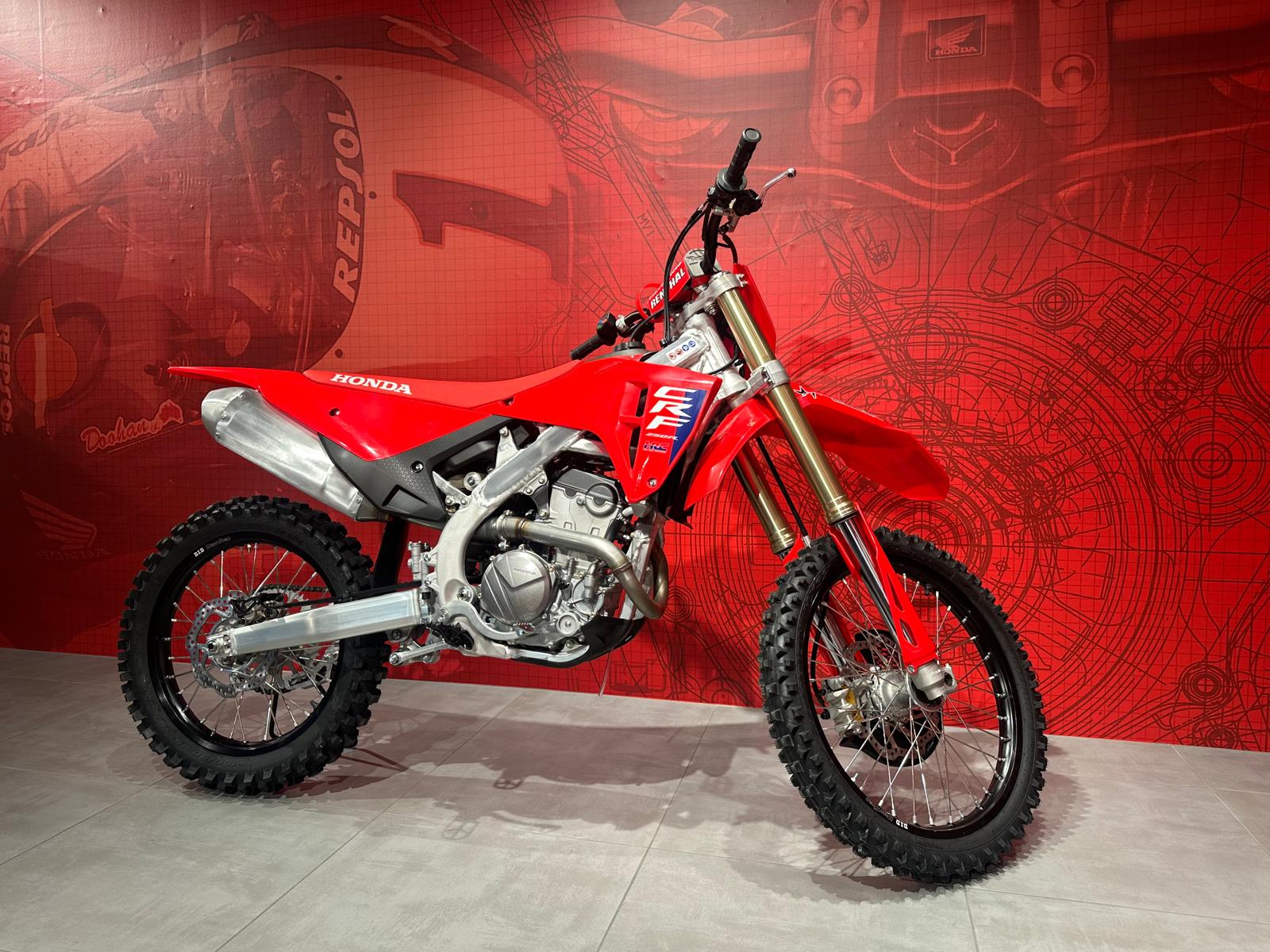 HONDA CRF 250 2025er Modell (in Kiste)-image-11