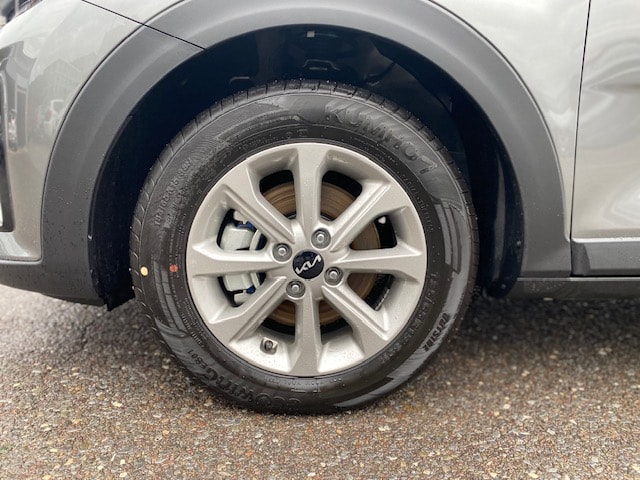 KIA Stonic 1.0 T-GDI Power DCT-image-8