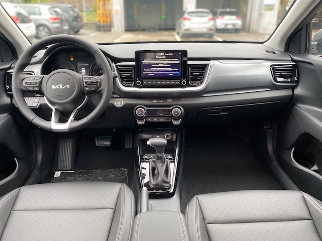 KIA Stonic 1.0 T-GDI Power DCT-image-9