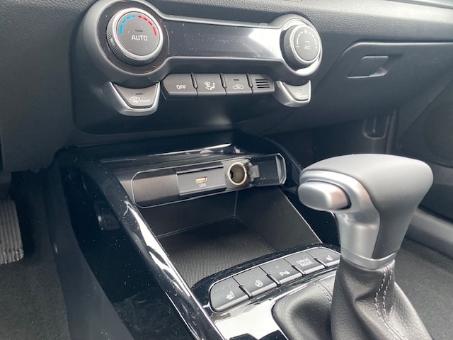 KIA Stonic 1.0 T-GDI Power DCT-image-13
