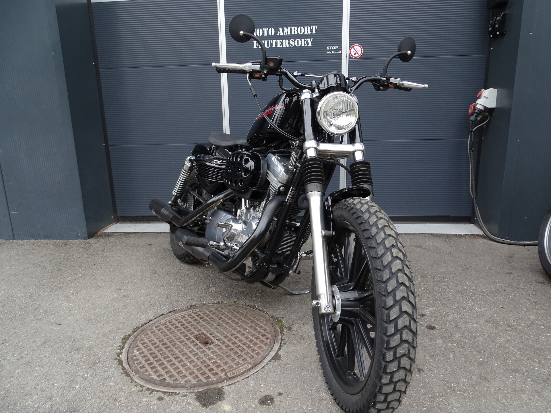 HARLEY-DAVIDSON XL 883 Hugger Scrambler-image-3