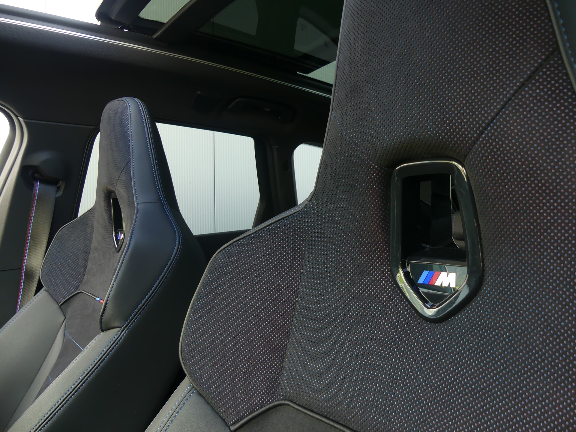 BMW X1 M35i xDrive-image-12