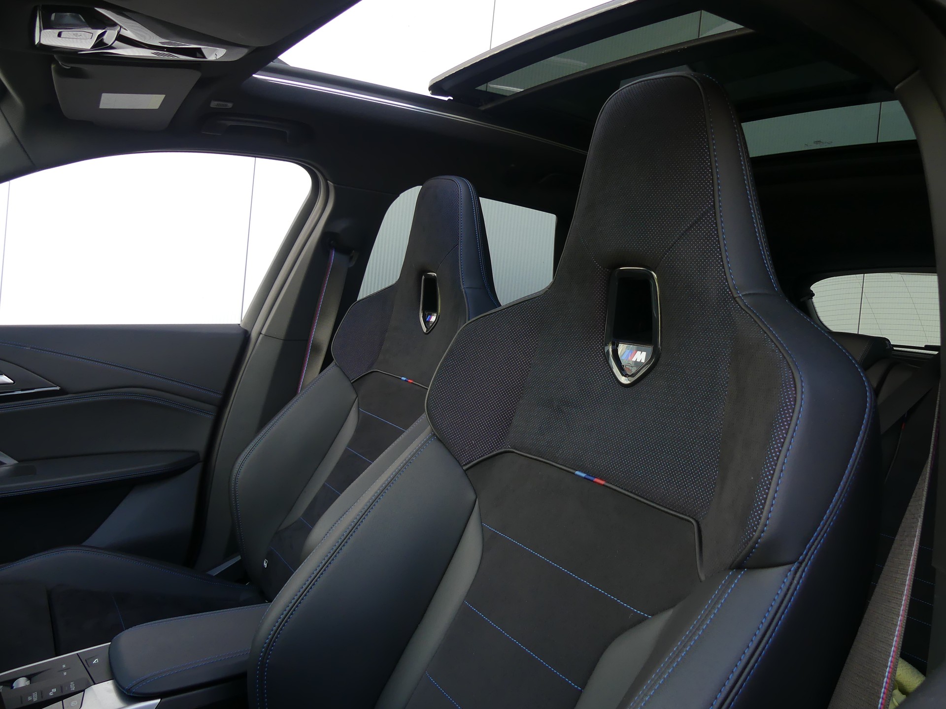 BMW X1 M35i xDrive-image-13
