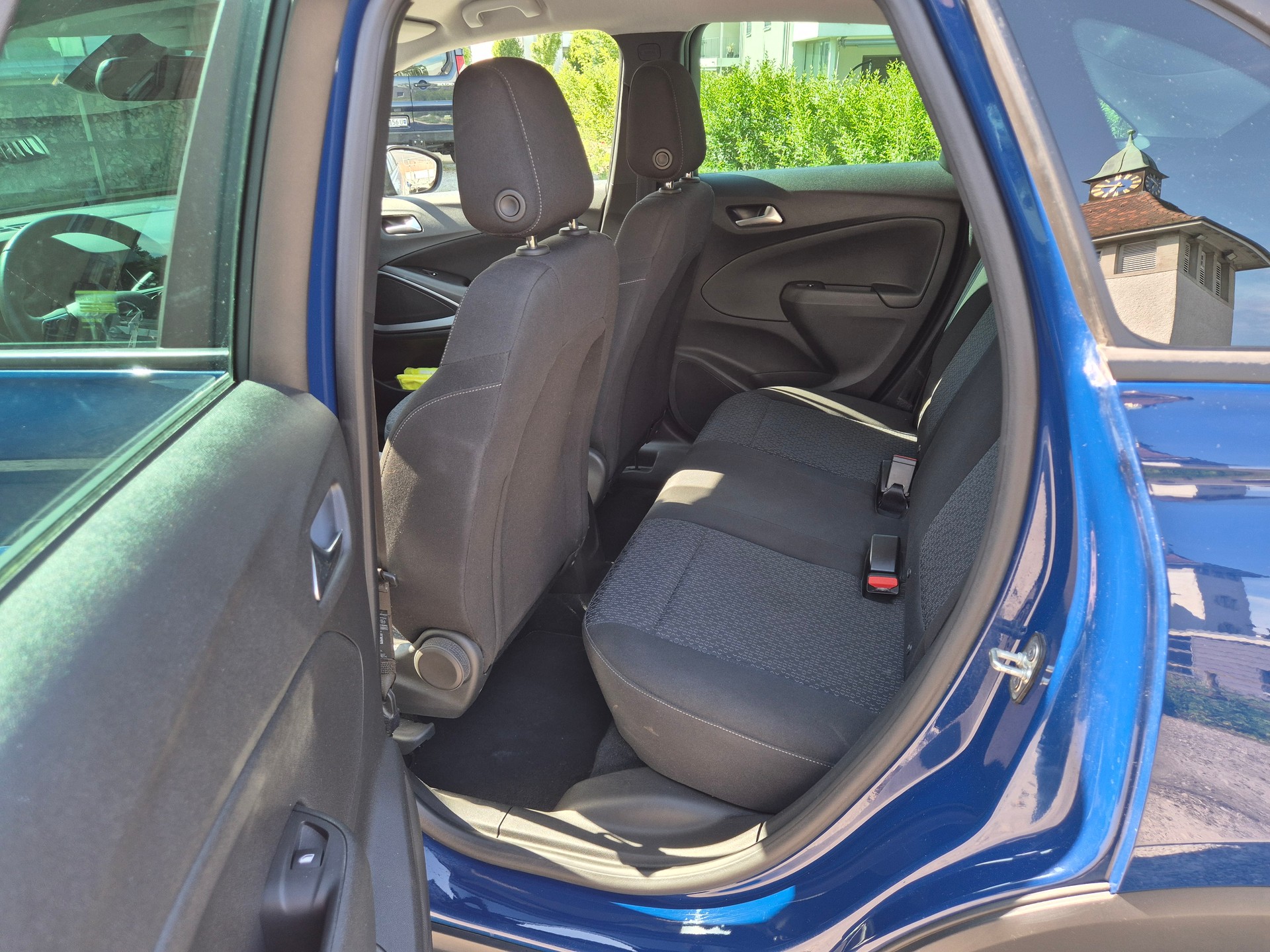 OPEL Crossland X 1.2i 120 Years Edition-image-11