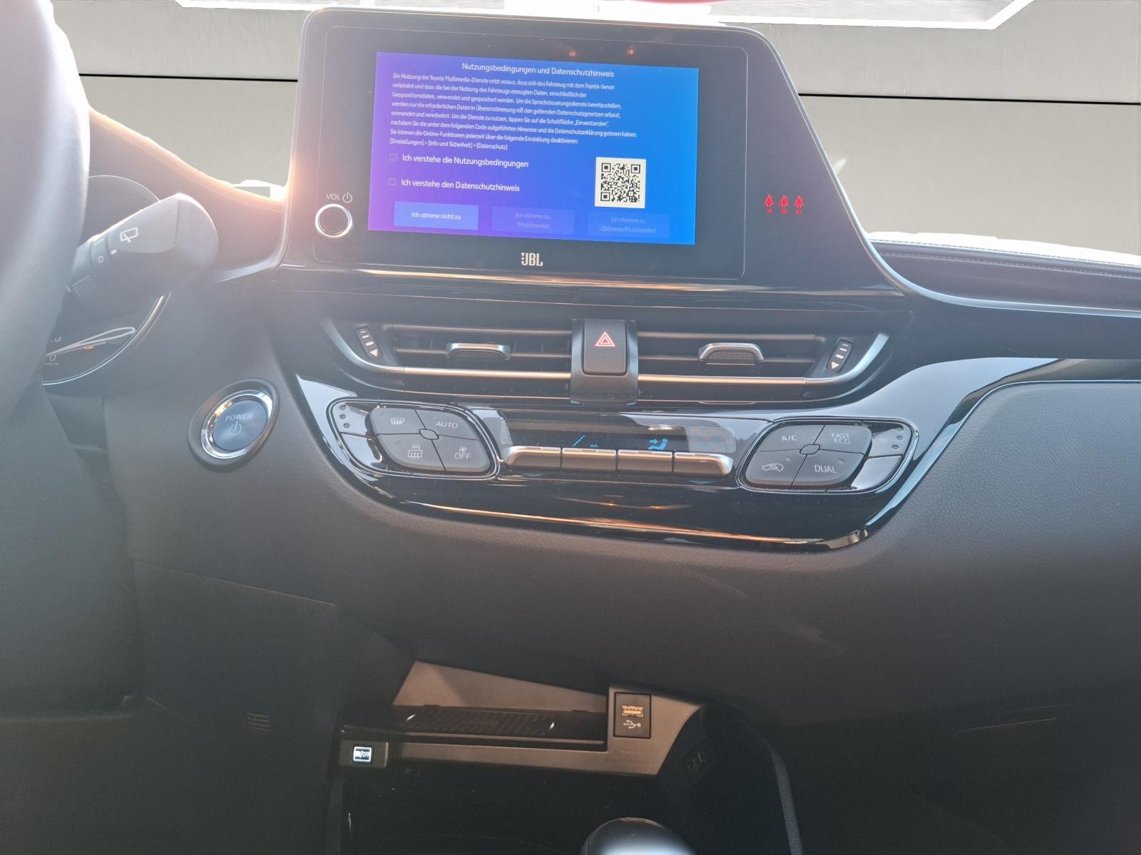 TOYOTA C-HR 2.0 VVTi HSD Move-image-13