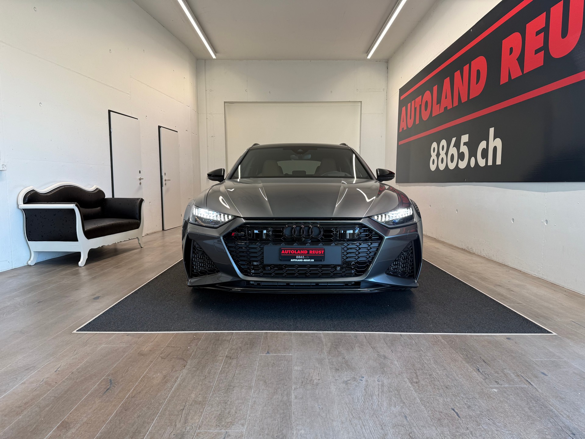 AUDI RS6 Avant 4.0 TFSI V8 Performance quattro-image-1